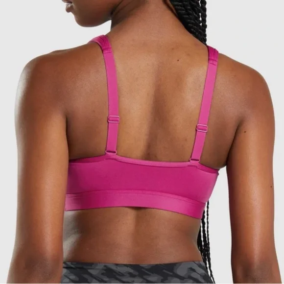 Gymshark Scoop Neck Sports Bra - Dragon Pink - Picture 2 of 6